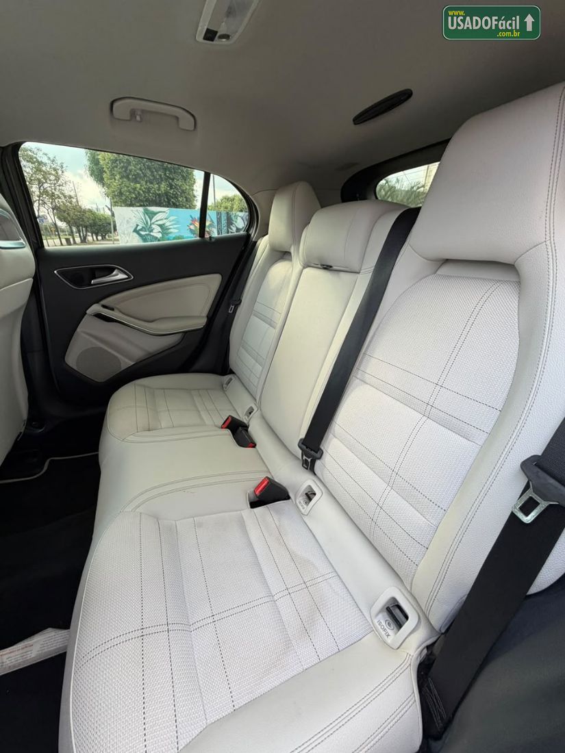 Mercedes-Benz GLA 200 Advance 1.6 Automático Flex 2017/2017 — foto 8 de 14