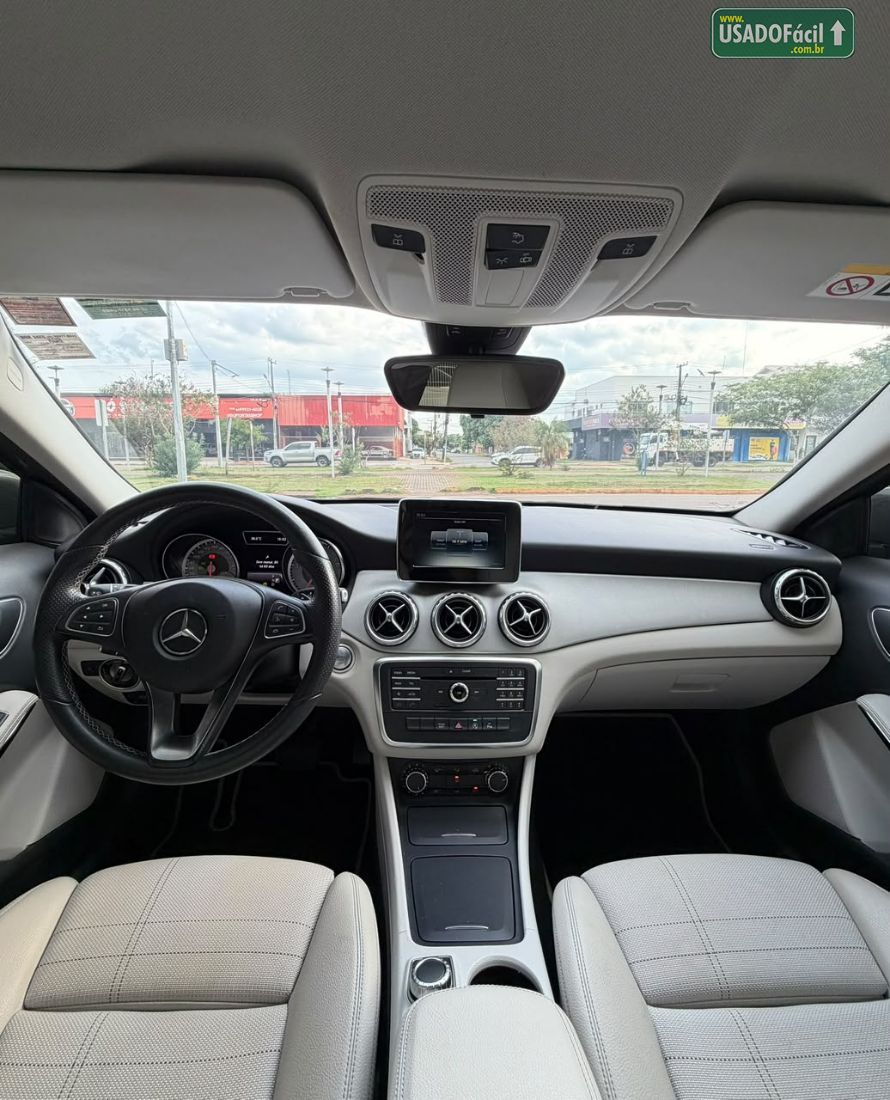 Mercedes-Benz GLA 200 Advance 1.6 Automático Flex 2017/2017 — foto 9 de 14