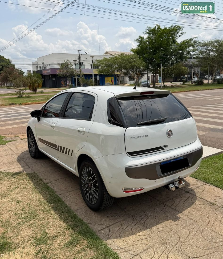 Fiat Punto Essence Dualogic 1.6 Flex 5P 2014/2014 — foto 7 de 14