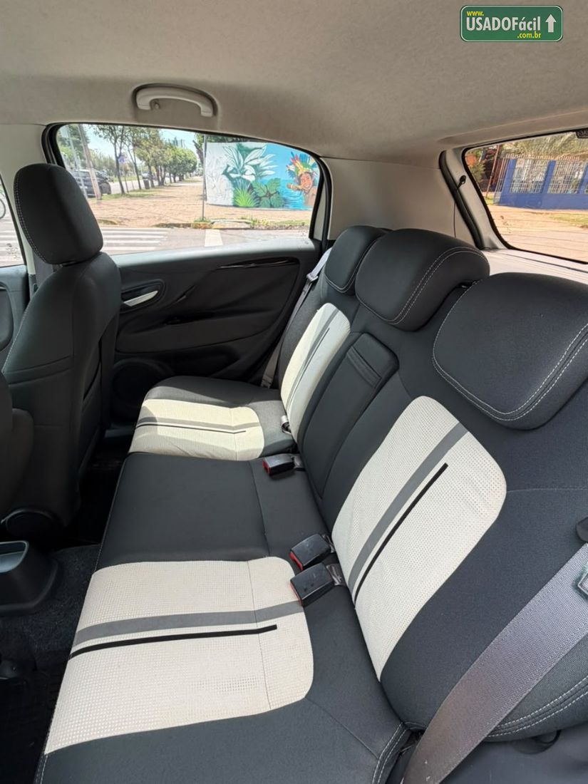 Fiat Punto Essence Dualogic 1.6 Flex 5P 2014/2014 — foto 8 de 14
