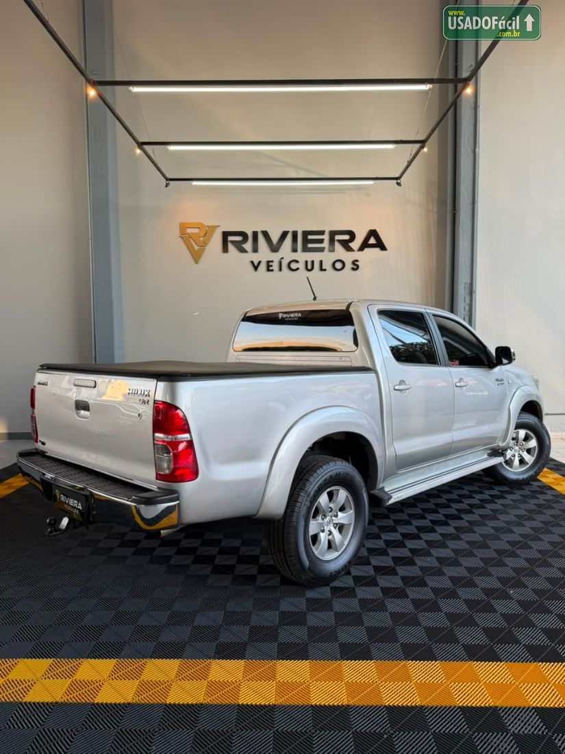 Toyota Hilux SR CD 2.7 4x2 16V Automático Flex 2014/2014 — foto 3 de 11
