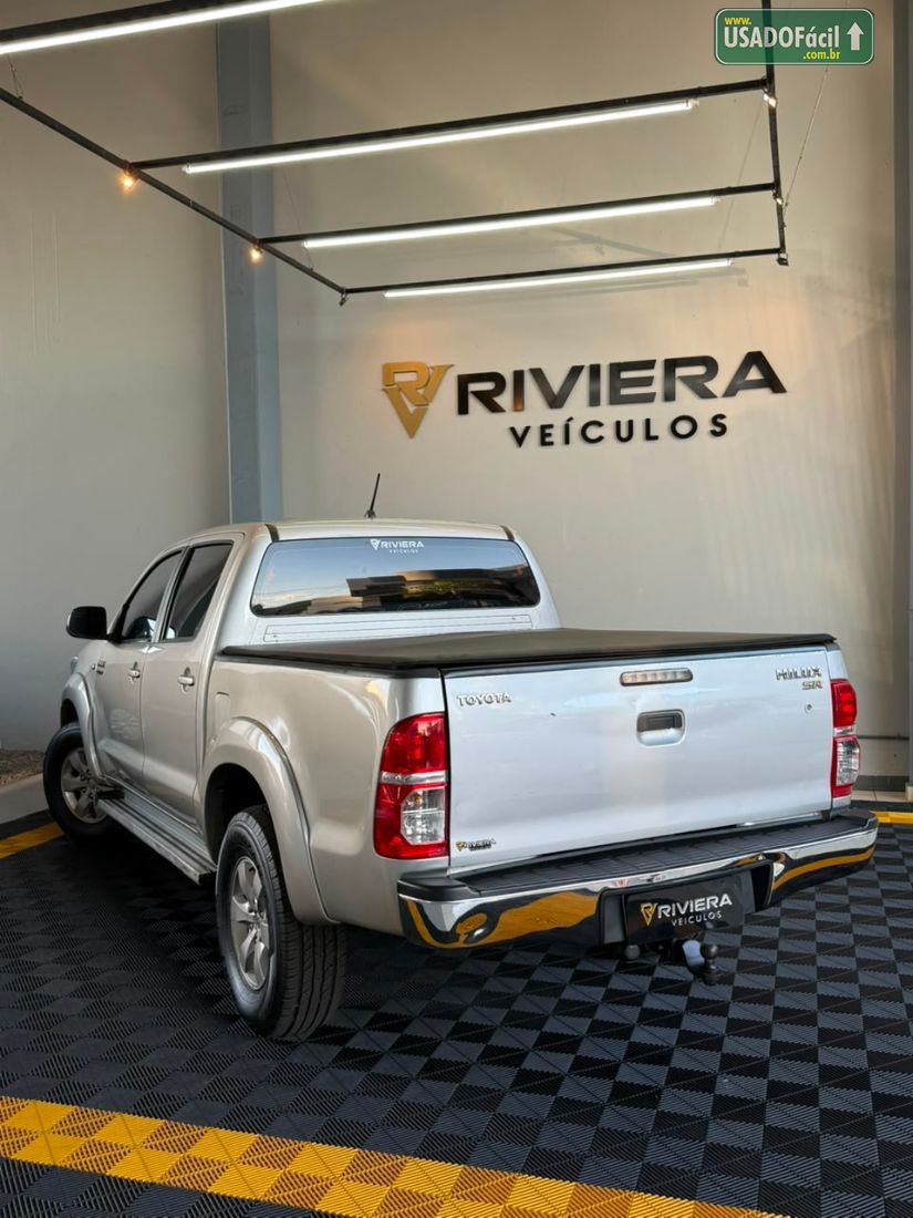 Toyota Hilux SR CD 2.7 4x2 16V Automático Flex 2014/2014 — foto 6 de 11