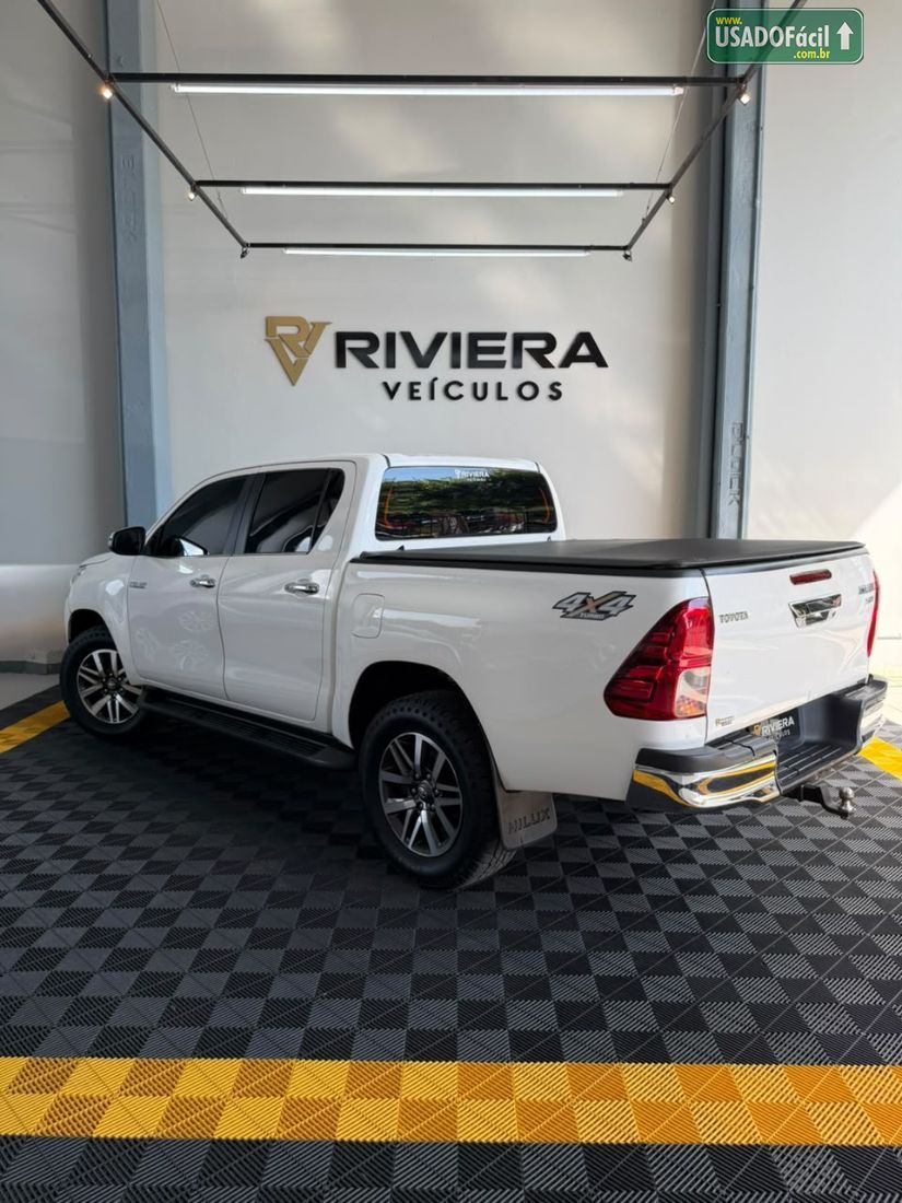 Toyota Hilux SRX CD 2.8 4x4 TDI Automático Diesel 2017/2017 — foto 4 de 12