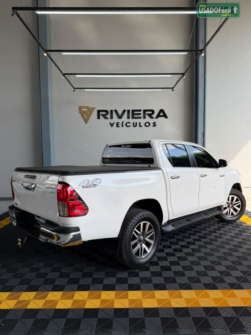 Toyota Hilux SRX CD 2.8 4x4 TDI Automático Diesel 2017/2017 — foto 6 de 12