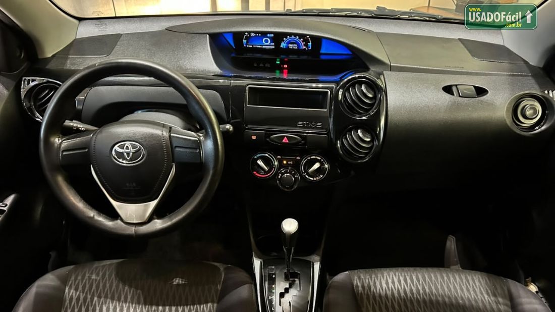 Toyota Etios Sedan X 1.5 Automático Flex 2018/2019 — foto 9 de 13