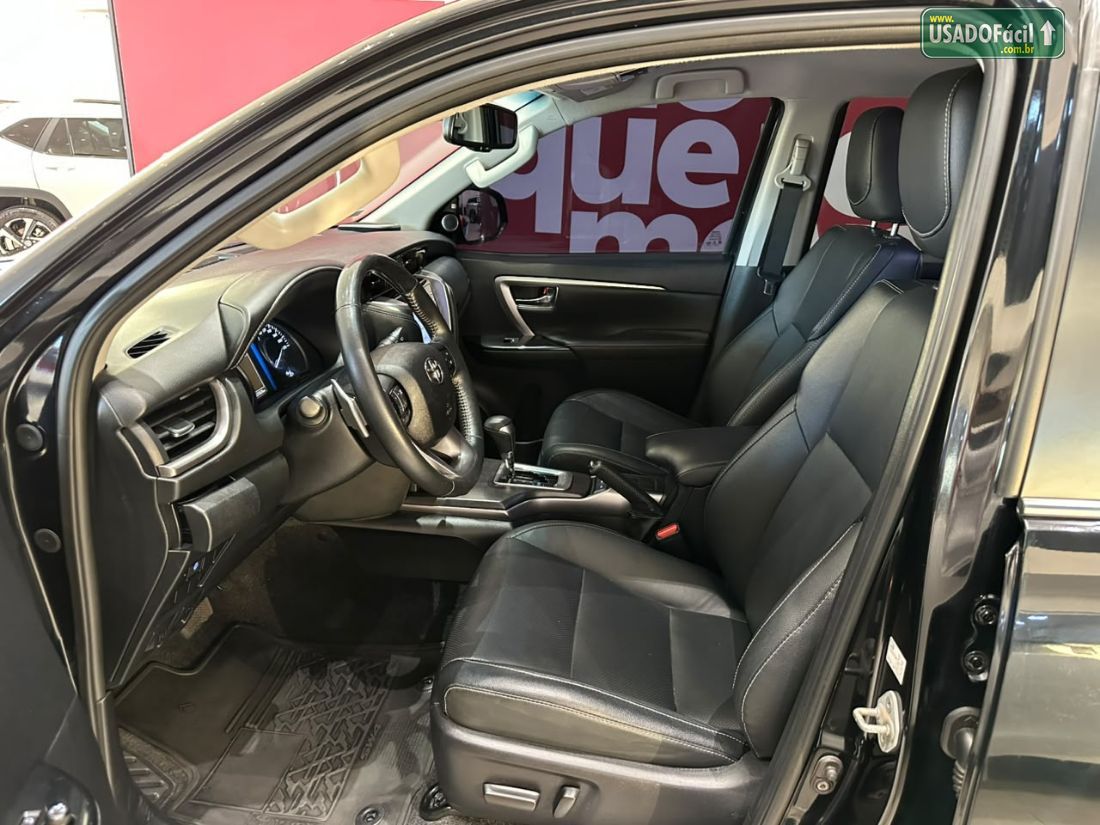 Toyota Hilux SW4 SRX 2.8 4x4 TDI Automático Diesel 2021/2021 — foto 9 de 15