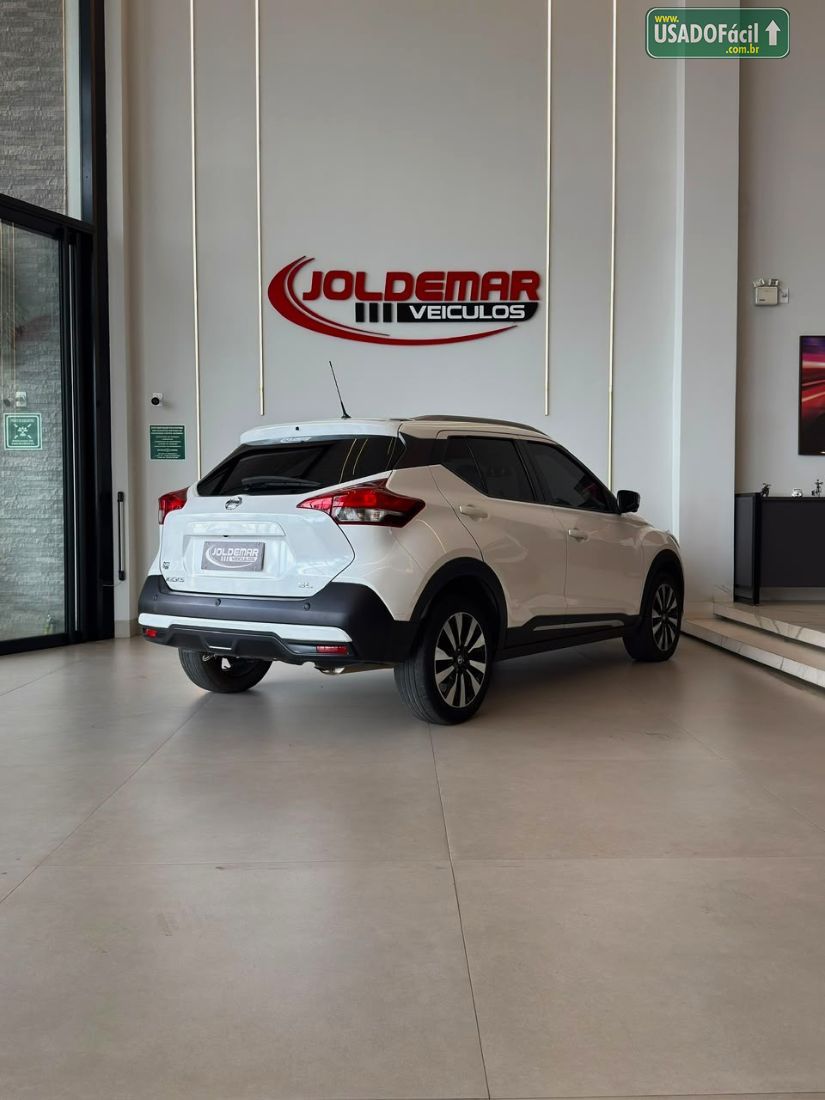 Nissan Kicks SL 1.6 Automático FlexStar 2016/2017 — foto 3 de 9