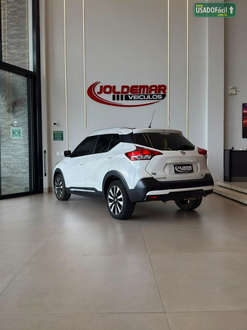 Nissan Kicks SL 1.6 Automático FlexStar 2016/2017 — foto 4 de 9