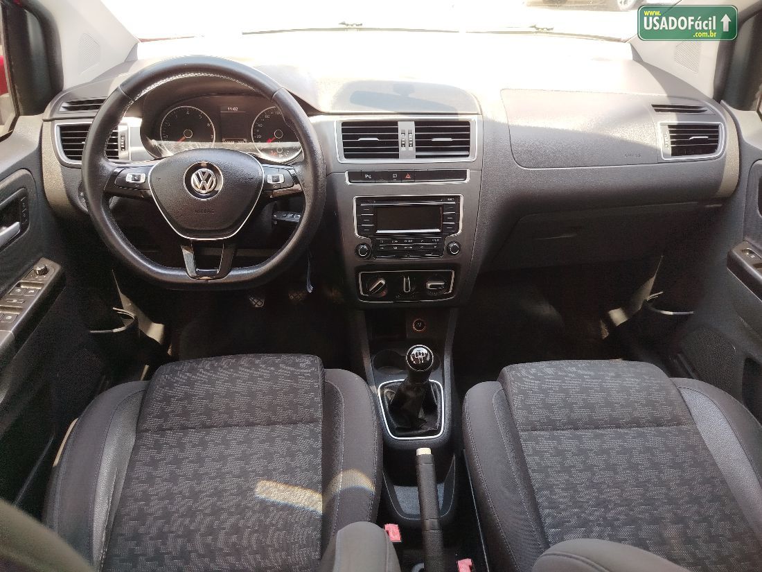 Volkswagen Fox Comfortline 1.0 4P Flex 2015/2016 — foto 7 de 12