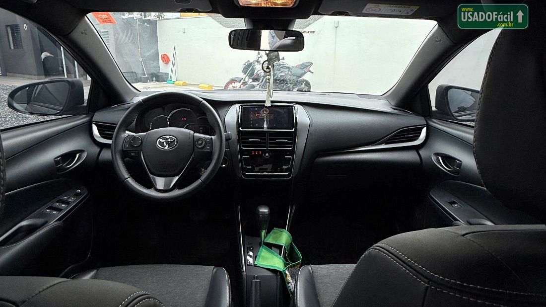 Toyota Yaris Hatch XS 1.5 Automático Flex 2024/2025 — foto 6 de 14