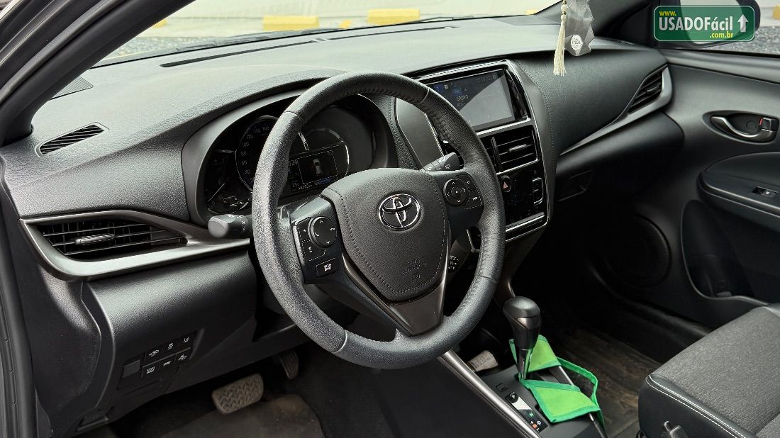 Toyota Yaris Hatch XS 1.5 Automático Flex 2024/2025 — foto 7 de 14