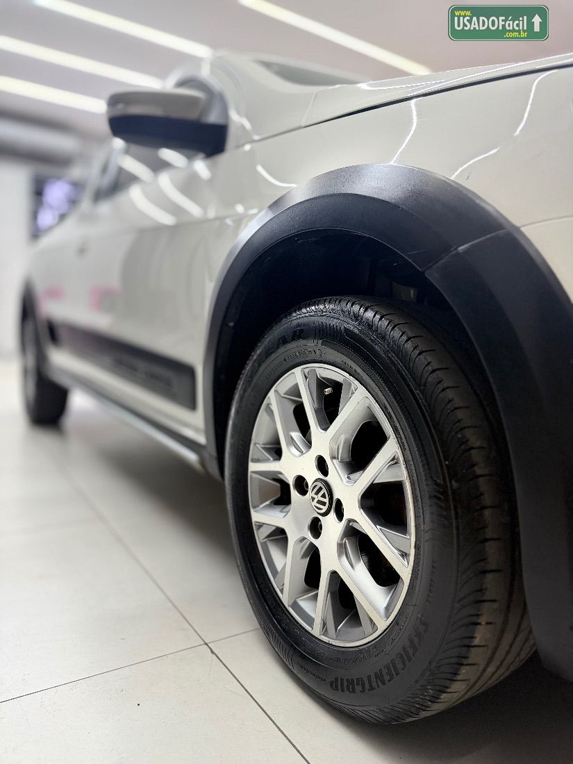 Volkswagen Saveiro Cross CE 1.6 Total Flex 2015/2016 — foto 2 de 13