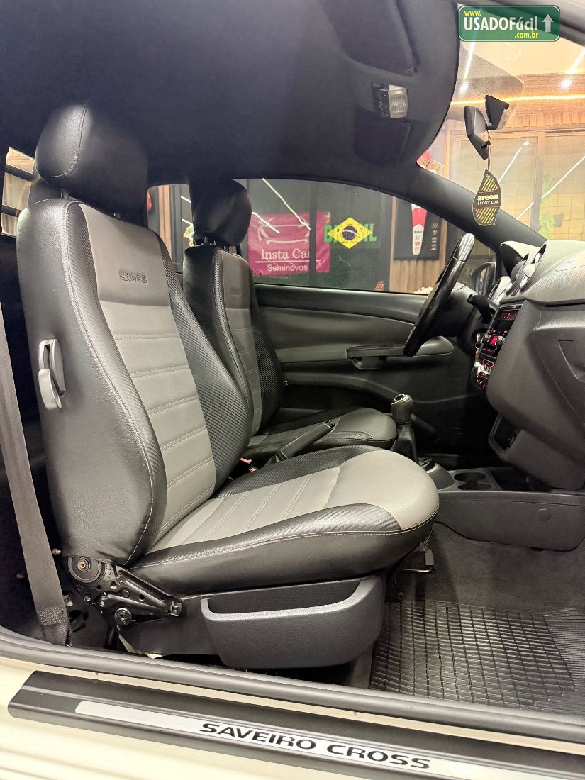 Volkswagen Saveiro Cross CE 1.6 Total Flex 2015/2016 — foto 8 de 13