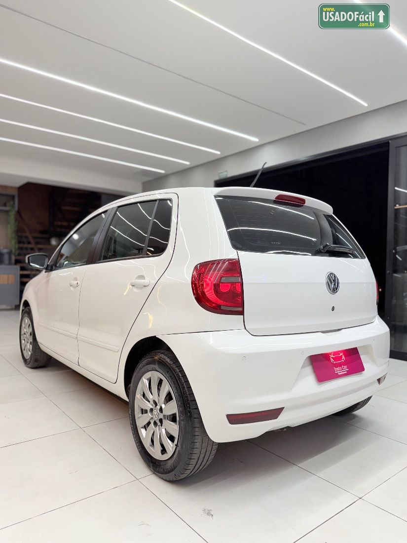 Volkswagen Fox 1.0 Mi 4P Total Flex 2013/2013 — foto 15 de 21