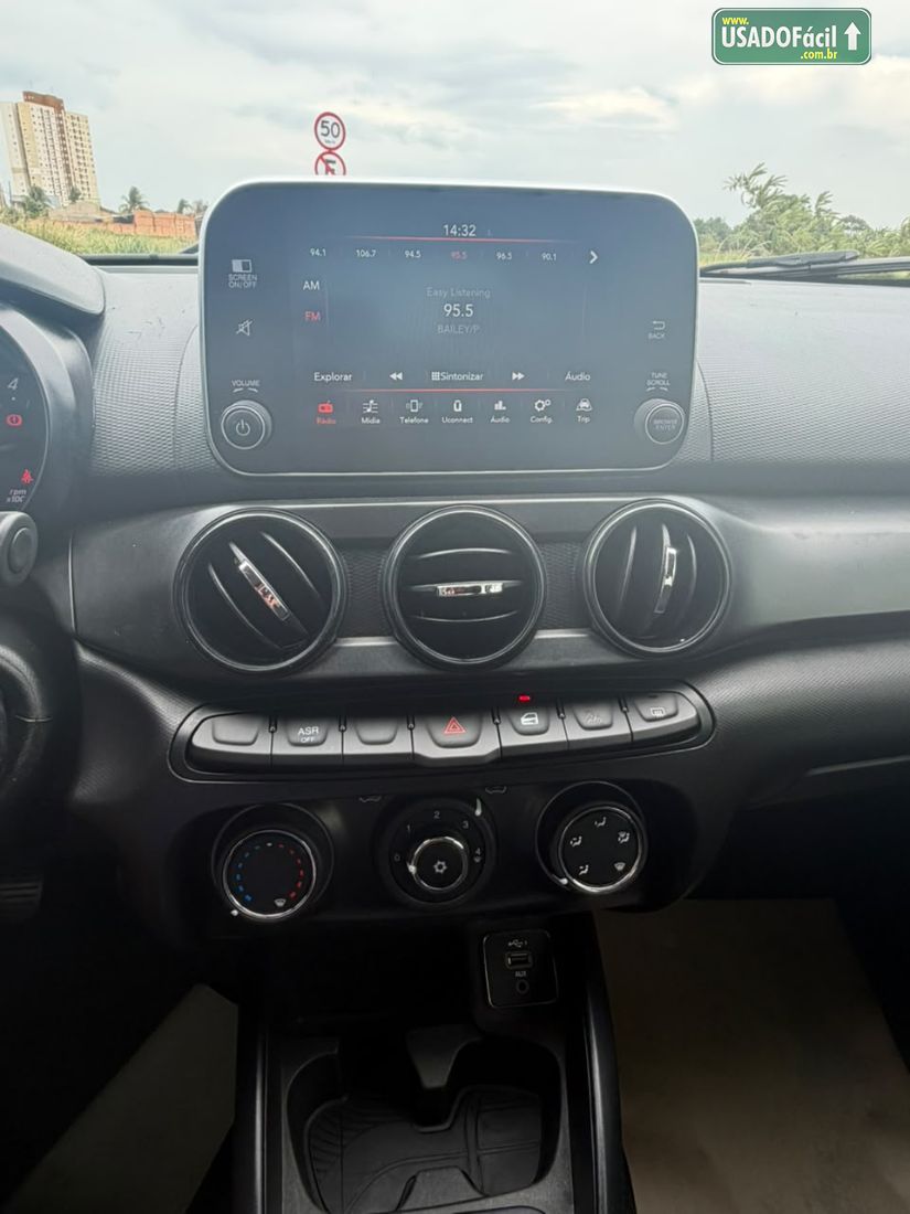 Fiat Cronos Drive 1.3 Mecânico Flex 2021/2022 — foto 3 de 11