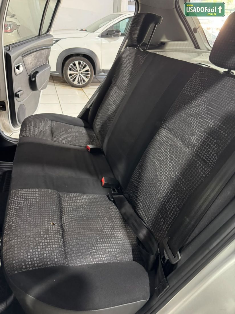 Renault Sandero Expression 1.6 Hi-Flex 5P 2010/2011 — foto 15 de 15