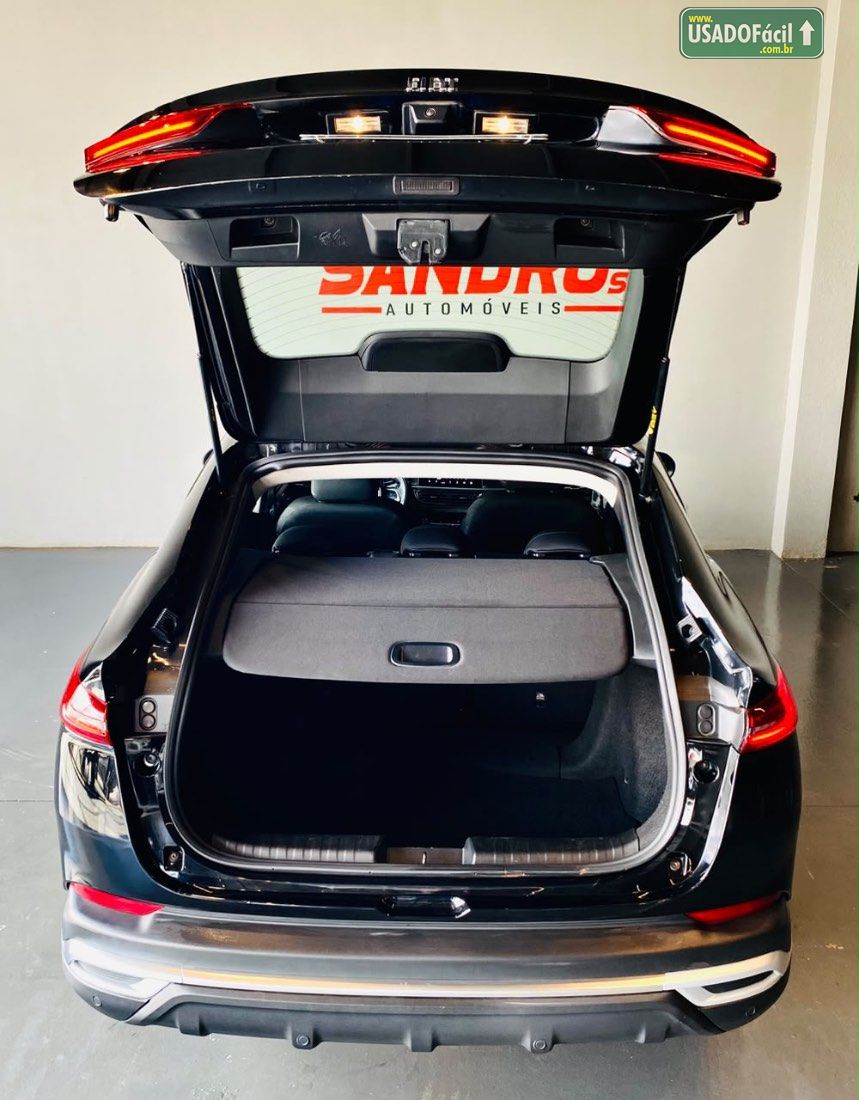 Fiat Fastback Audace 200 Turbo Automático Híbri­do 2025/2025 — foto 16 de 50