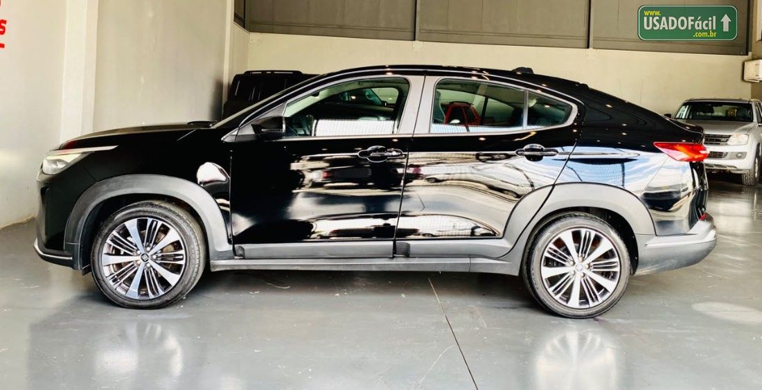 Fiat Fastback Audace 200 Turbo Automático Híbri­do 2025/2025 — foto 28 de 50