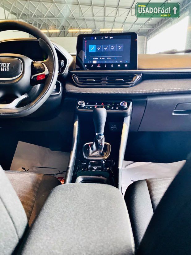 Fiat Fastback Audace 200 Turbo Automático Híbri­do 2025/2025 — foto 33 de 50