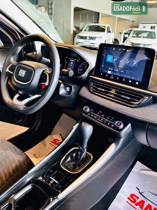 Fiat Fastback Audace 200 Turbo Automático Híbri­do 2025/2025 — foto 39 de 50