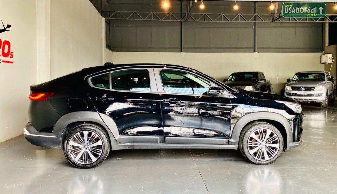 Fiat Fastback Audace 200 Turbo Automático Híbri­do 2025/2025 — foto 6 de 50