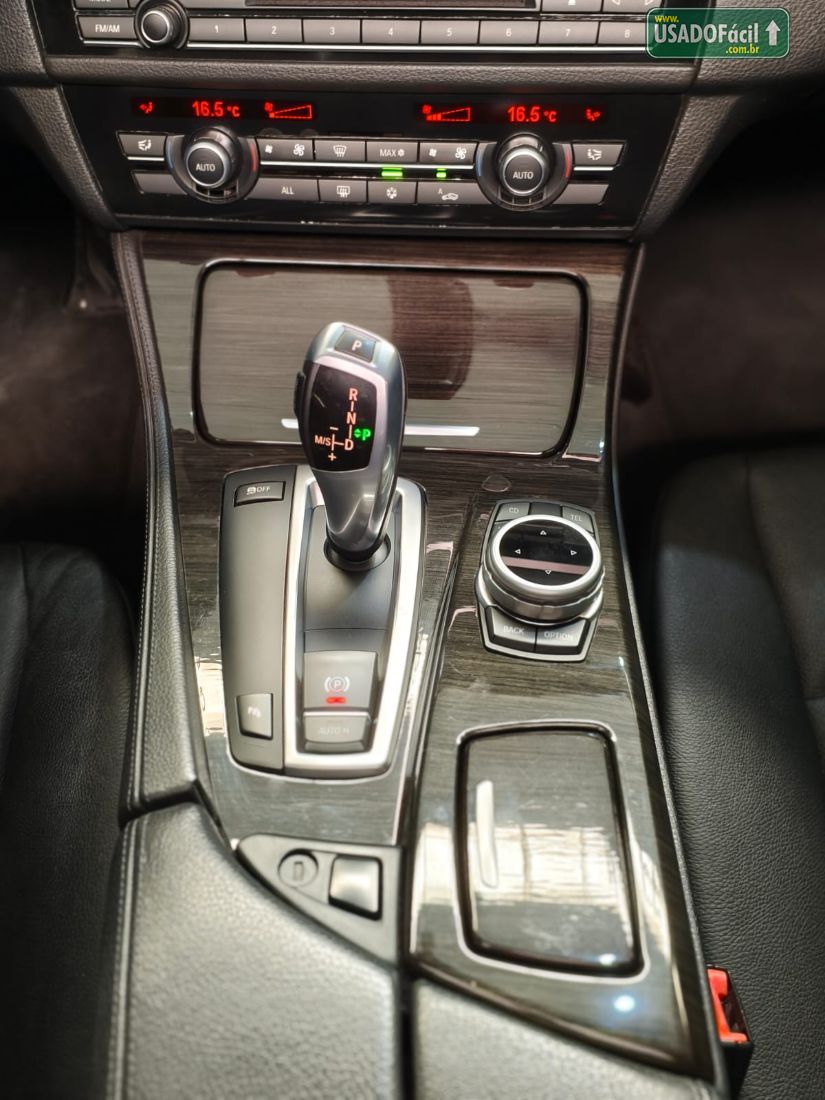 BMW bmw 535iA 3.0 306cv Bi-Turbo 2010/2011 — foto 16 de 23
