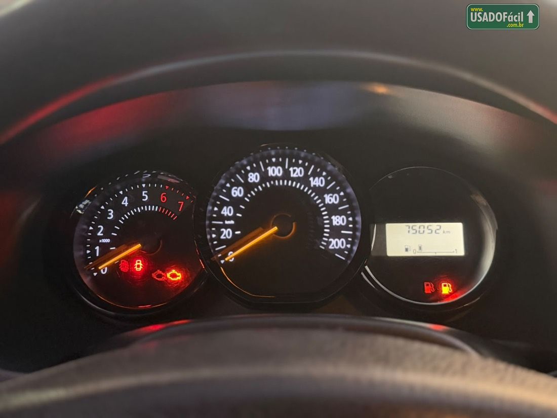 Renault Logan Authentique 1.0 Flex 2017/2018 — foto 10 de 20