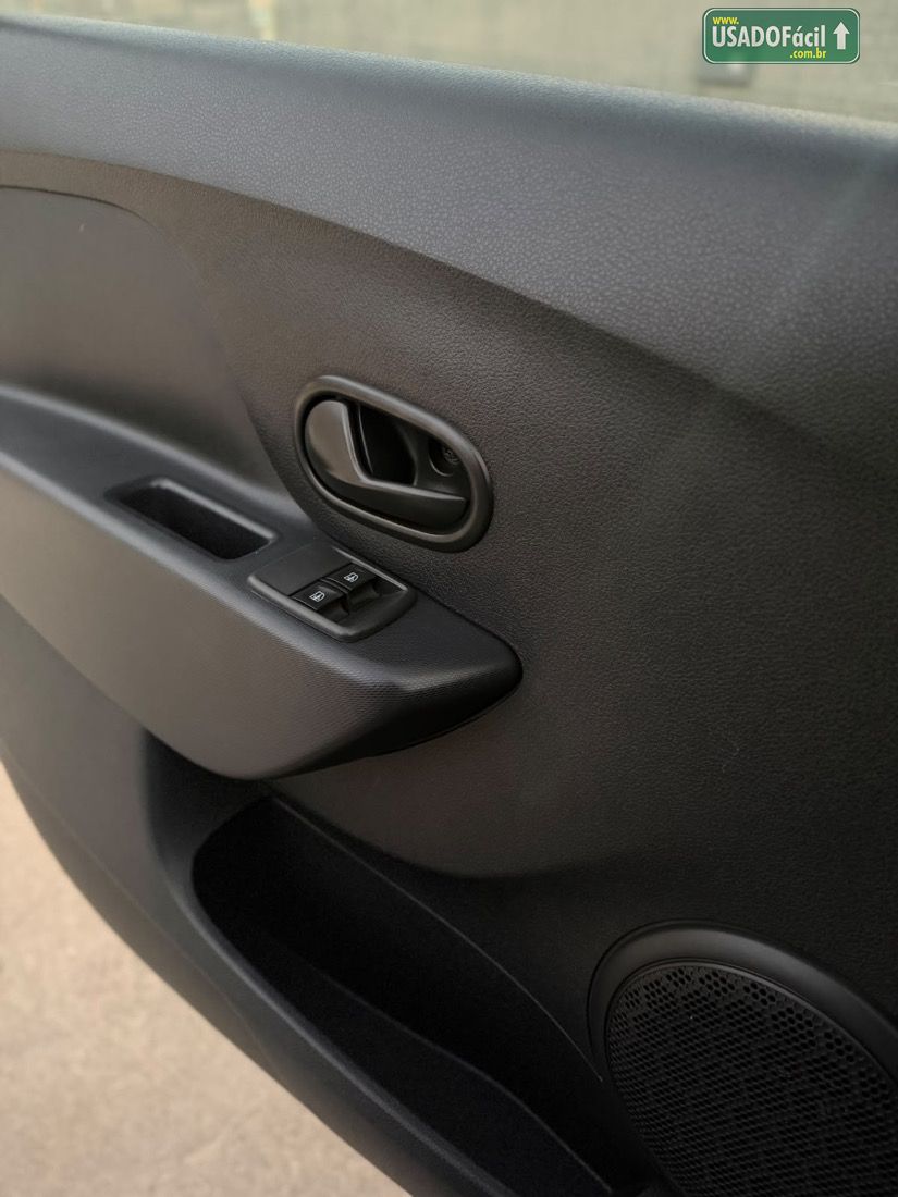 Renault Logan Authentique 1.0 Flex 2017/2018 — foto 9 de 20