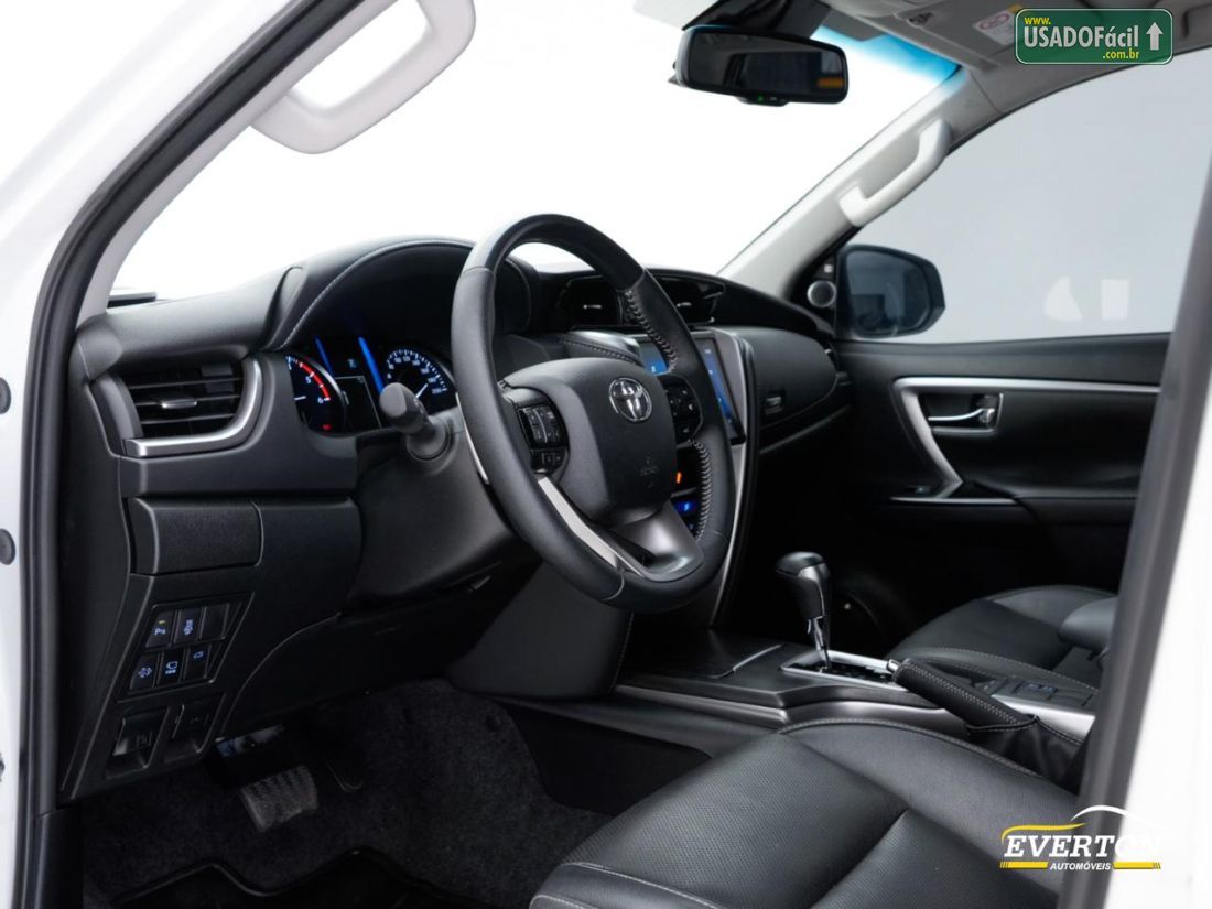 Toyota Hilux SW4 SRX 2.8 4x4 TDI Automático Diesel 2024/2024 — foto 10 de 22