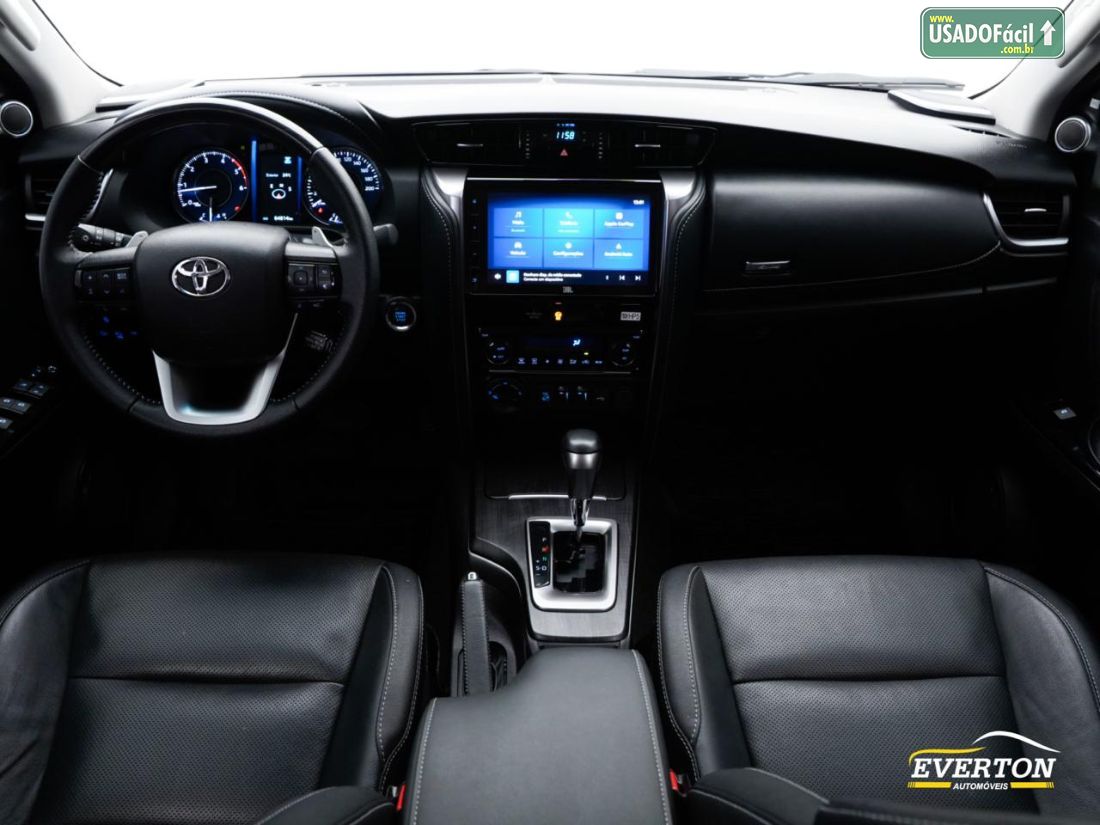 Toyota Hilux SW4 SRX 2.8 4x4 TDI Automático Diesel 2024/2024 — foto 19 de 22