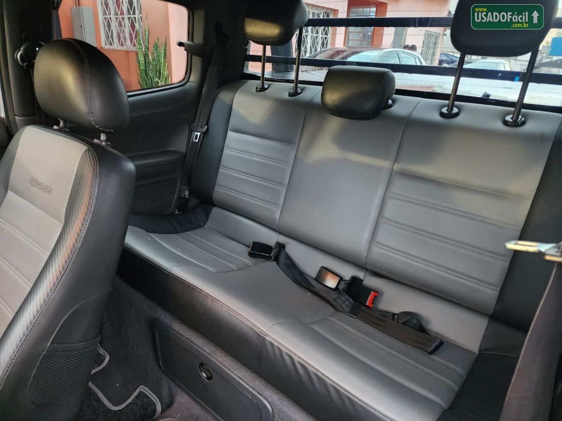 Volkswagen Saveiro Cross CD 1.6 Total Flex 2015/2015 — foto 11 de 12