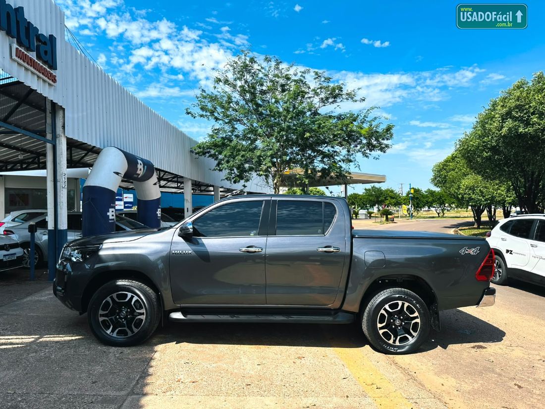 Toyota Hilux SRX CD 2.8 4x4 TDI Automático Diesel 2026/2026 — foto 16 de 16