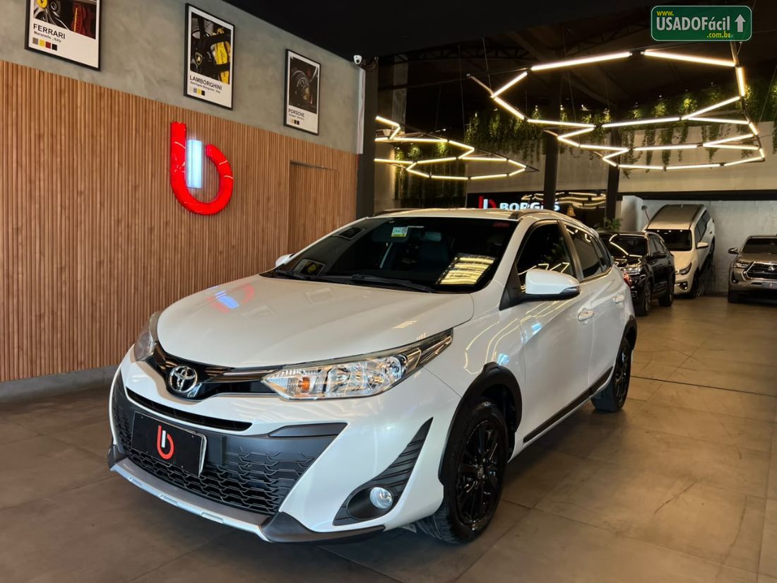 Toyota Yaris Hatch X-Way 1.5 Automático Flex