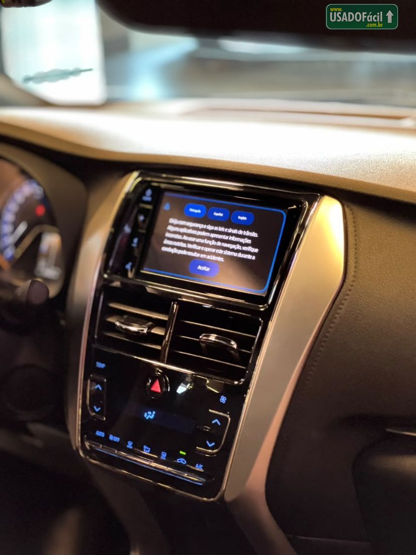 Toyota Yaris Hatch X-Way 1.5 Automático Flex 2019/2019 — foto 11 de 12