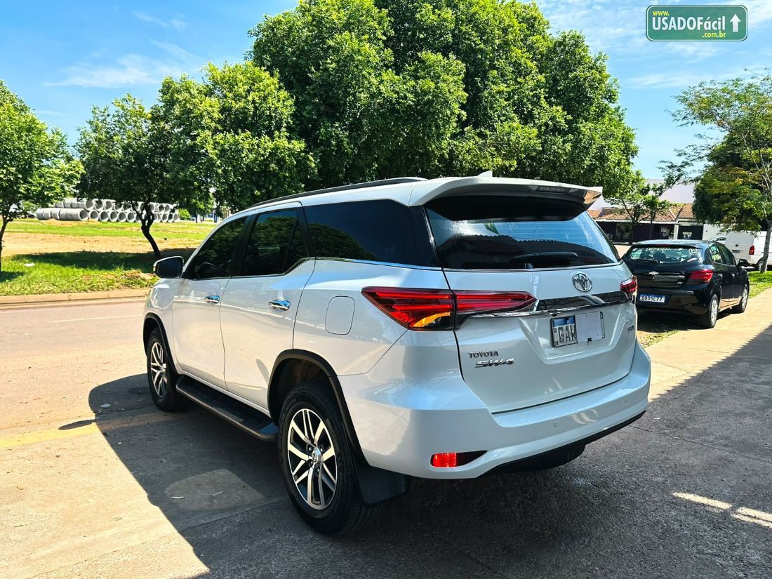 Toyota Hilux SW4 SRX 2.8 4x4 TDI Automático Diesel 2017/2017 — foto 15 de 18
