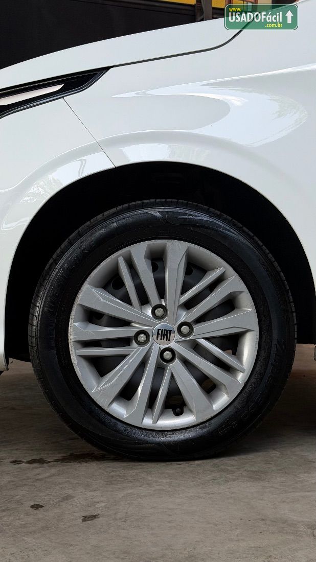 Fiat Cronos Drive 1.3 Automático Flex 2024/2025 — foto 4 de 10