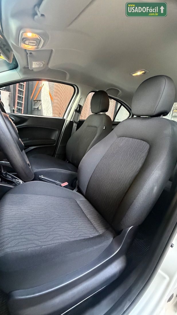 Fiat Cronos Drive 1.3 Automático Flex 2024/2025 — foto 5 de 10