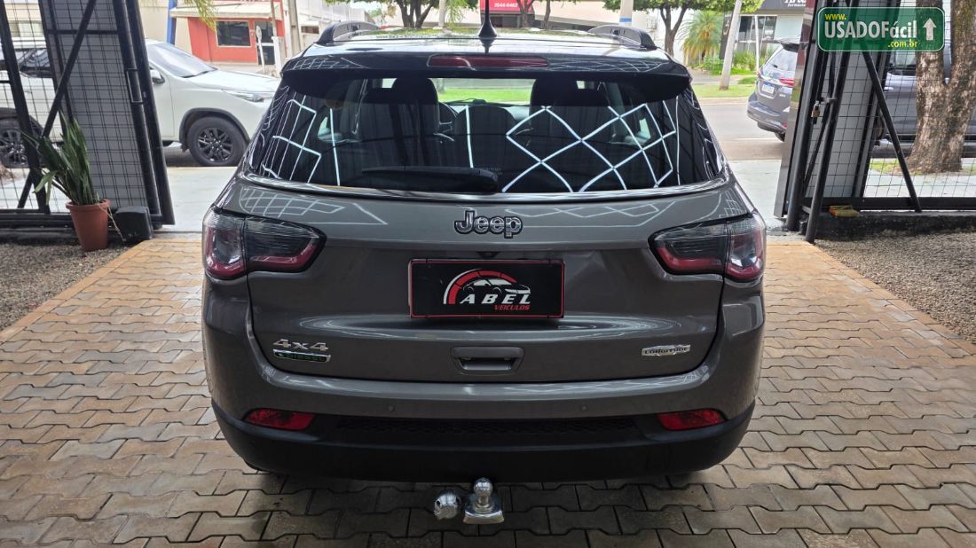 Jeep Compass Longitude 2.0 4X4 Automático Diesel 2016/2017 — foto 5 de 9
