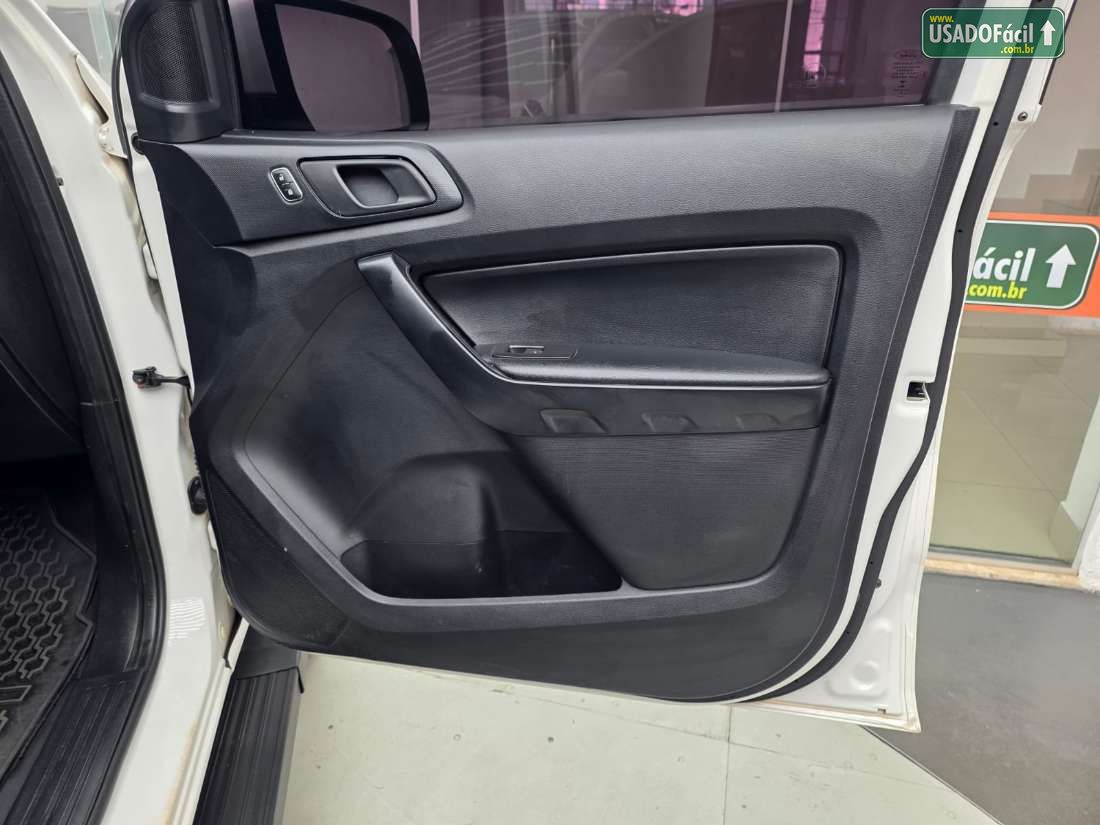 FORD Ranger XLS CD 2.2 4x4 Automático Diesel 2022/2023 — foto 22 de 28