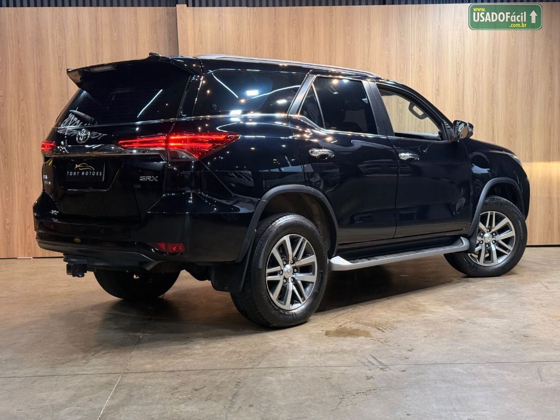Toyota Hilux SW4 SRX 2.8 4x4 TDI Automático Diesel 2019/2019 — foto 11 de 13