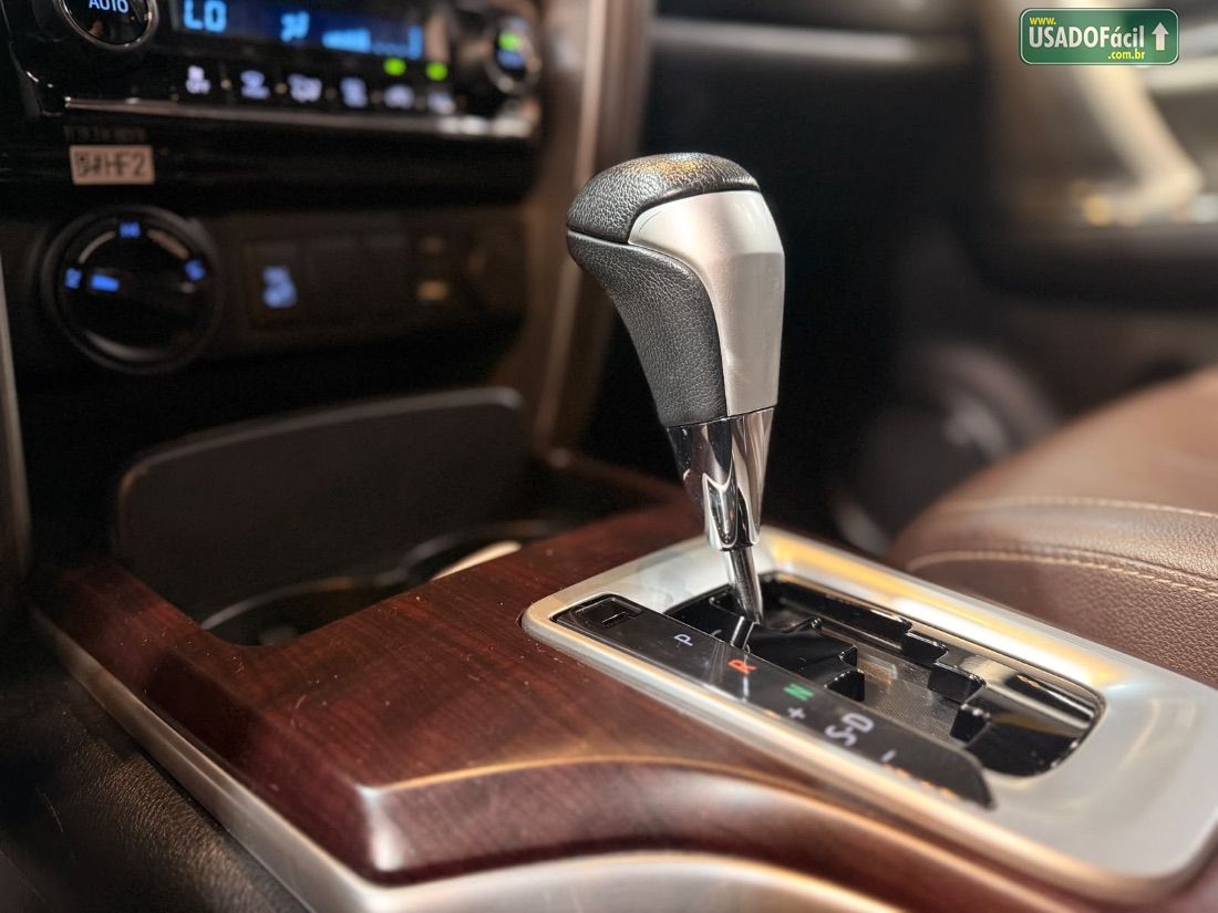 Toyota Hilux SW4 SRX 2.8 4x4 TDI Automático Diesel 2019/2019 — foto 7 de 13