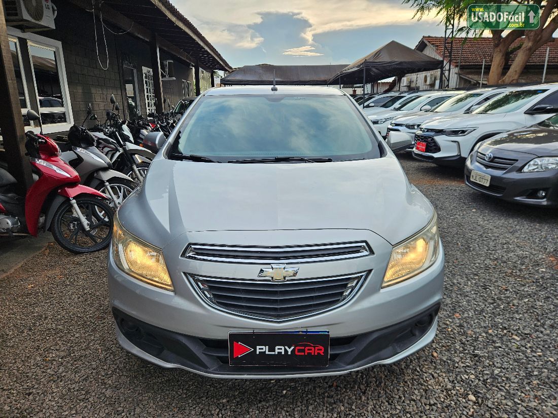 CHEVROLET/GM Prisma Sedan LT 1.0 FlexPower 2014/2015 — foto 4 de 19