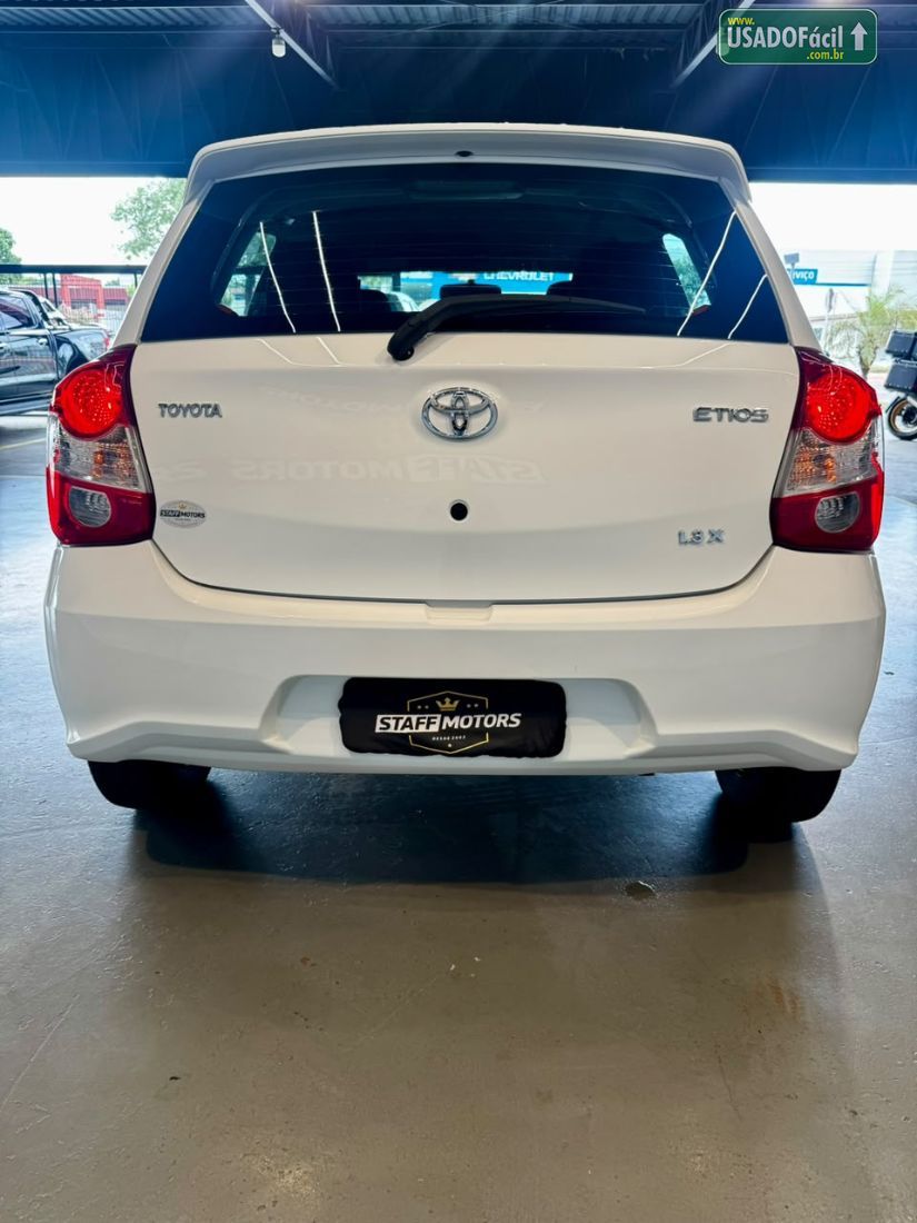 Toyota Etios Hatch X 1.3 Mecânico Flex 2017/2018 — foto 13 de 14