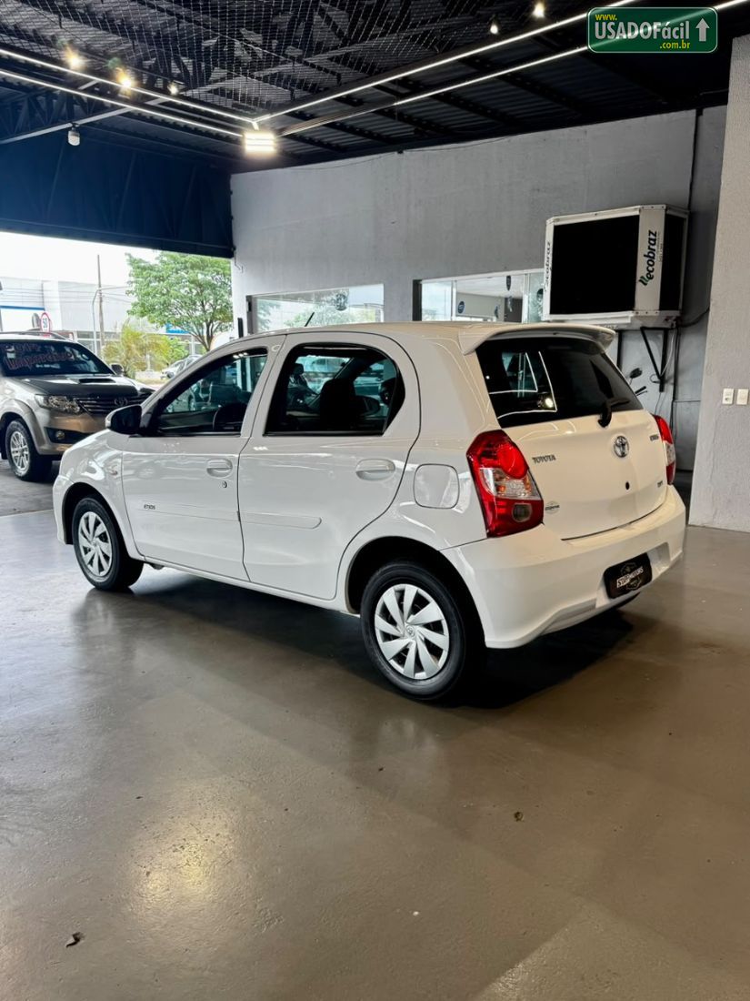 Toyota Etios Hatch X 1.3 Mecânico Flex 2017/2018 — foto 5 de 14