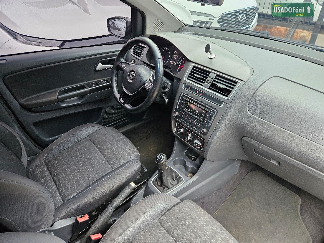 Volkswagen Fox Comfortline 1.6 4P Flex 2016/2016 — foto 12 de 19