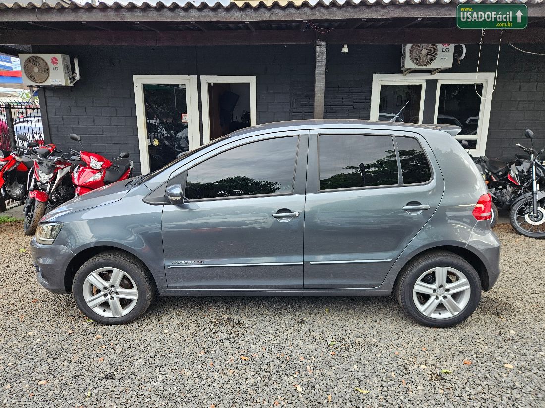 Volkswagen Fox Comfortline 1.6 4P Flex 2016/2016 — foto 2 de 19