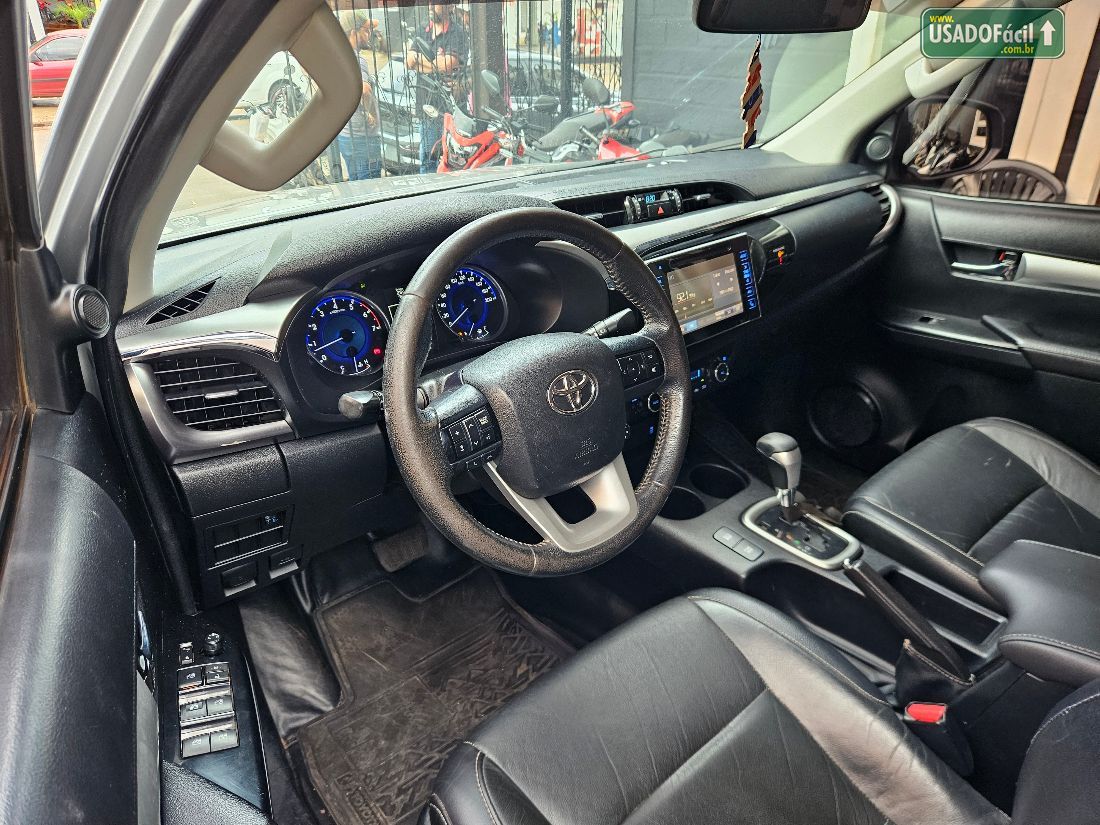 Toyota Hilux SRV CD 2.7 4X2 Automático Flex 2017/2017 — foto 10 de 23