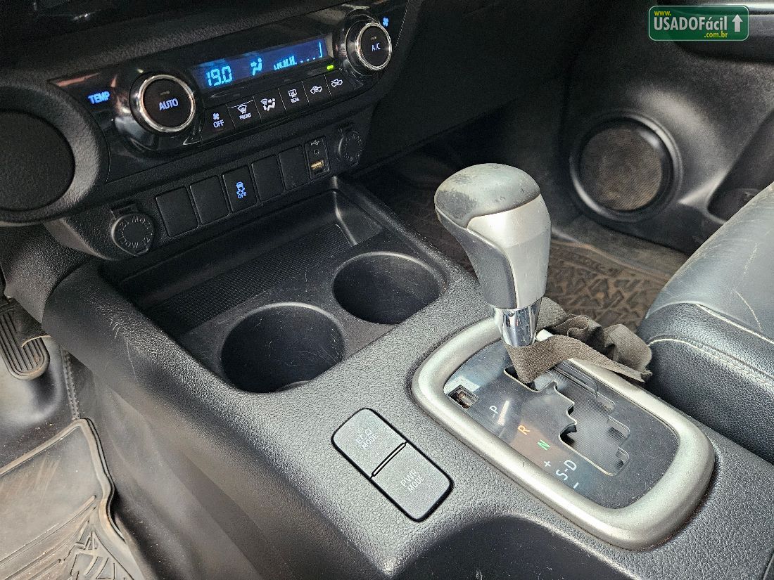 Toyota Hilux SRV CD 2.7 4X2 Automático Flex 2017/2017 — foto 18 de 23