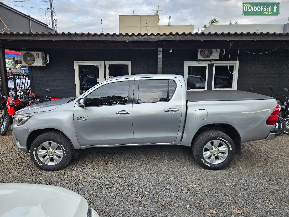 Toyota Hilux SRV CD 2.7 4X2 Automático Flex 2017/2017 — foto 2 de 23