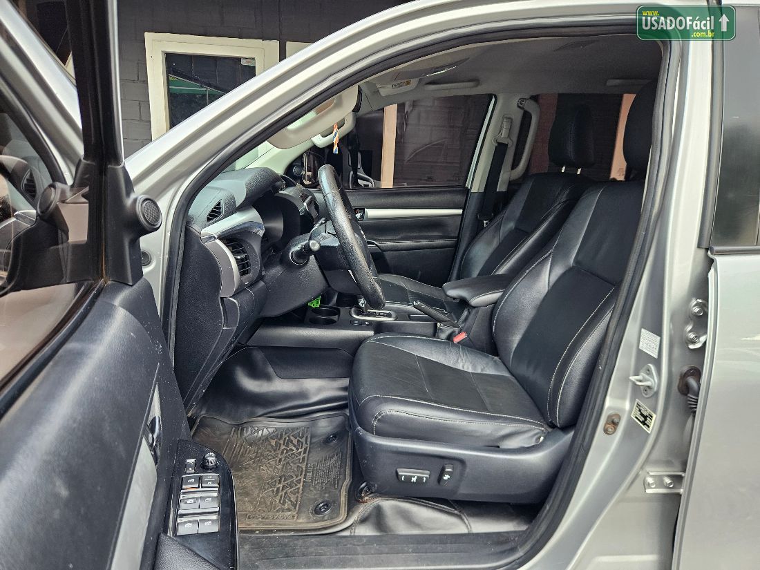 Toyota Hilux SRV CD 2.7 4X2 Automático Flex 2017/2017 — foto 20 de 23